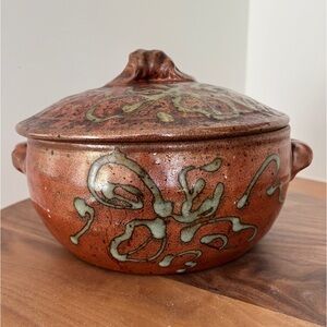 SELFRIDGE Signed Art Pottery Glazed Ceramic Bowl & Lid Side Handles Made Canada